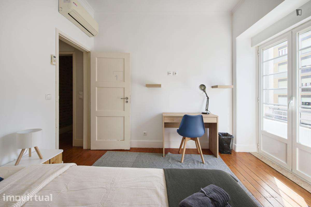 Quarto - localizado em Alameda Lisbon - Grande imagem: 4/43