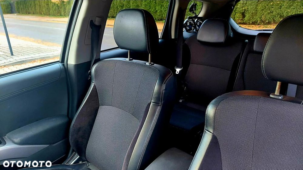 Mitsubishi Outlander 2.0 DID Intense + - 9