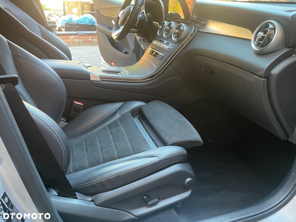 Mercedes-Benz GLC 220 d 4Matic 9G-TRONIC AMG Line - 17