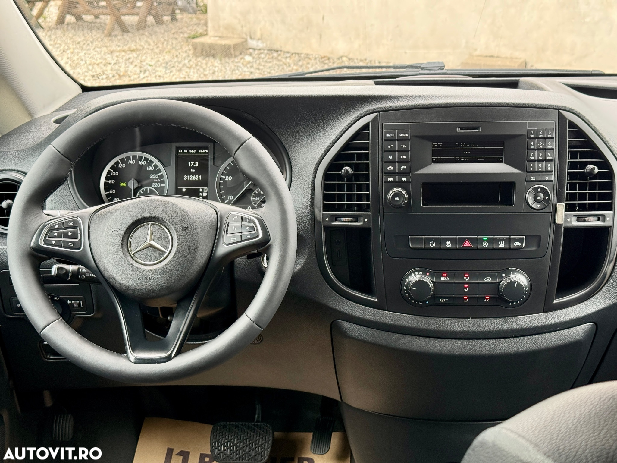 Mercedes-Benz Vito 116 CDI (BlueTEC) Tourer Extralang Aut. PRO - 13