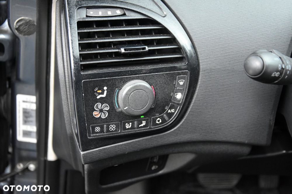 Citroën C4 Picasso 1.6 e-HDi FAP EGS6 Exclusive - 20