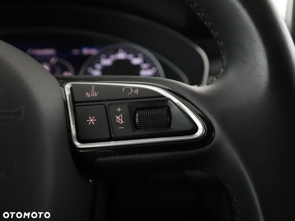Audi A6 Avant 2.0 TDI Ultra S tronic - 31