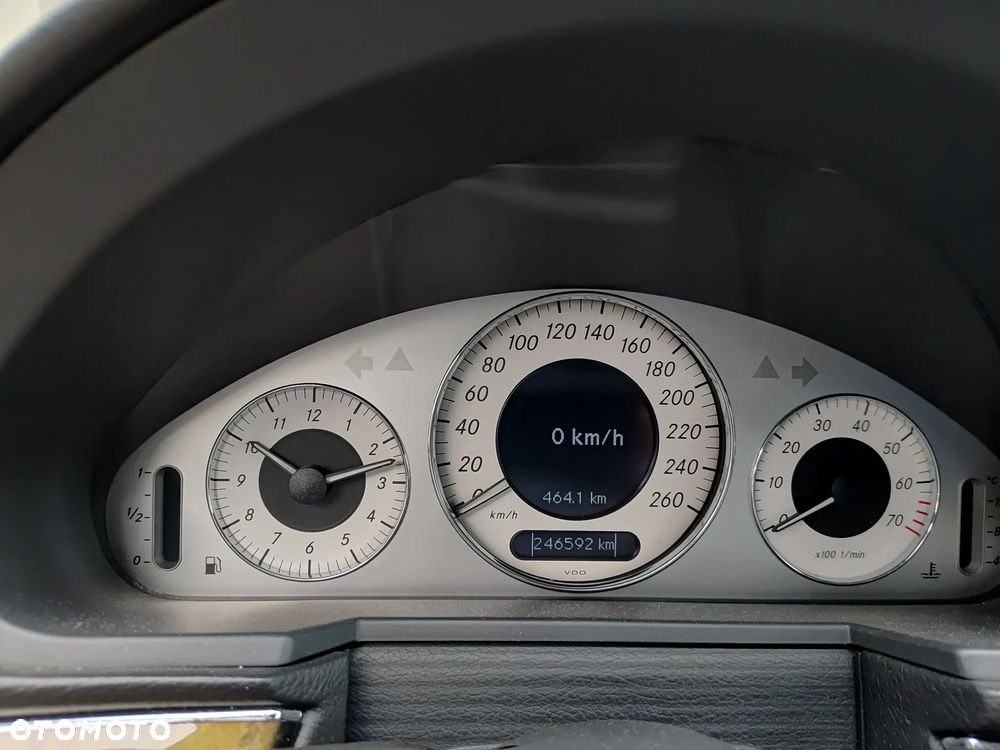 Mercedes-Benz Klasa E 500 Avantgarde Sport Edition - 13