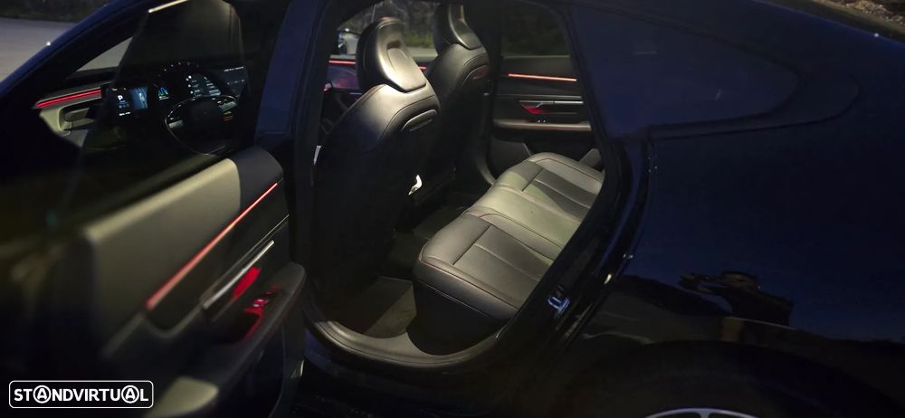 Xpeng P7i 86.2 kWh AWD Performance - 11