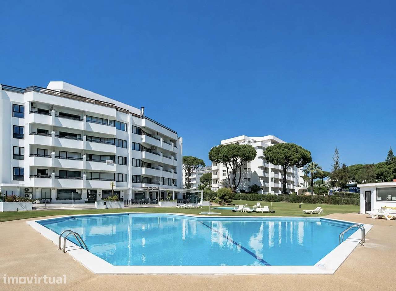 T2 com Alojamento Local em Condomínio com Piscina em Vilamoura - Grande imagem: 3/14