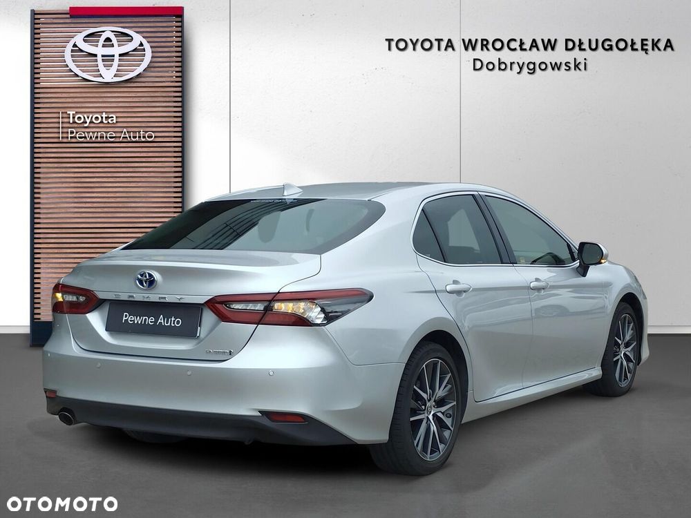 Toyota Camry 2.5 Hybrid Executive CVT - 6