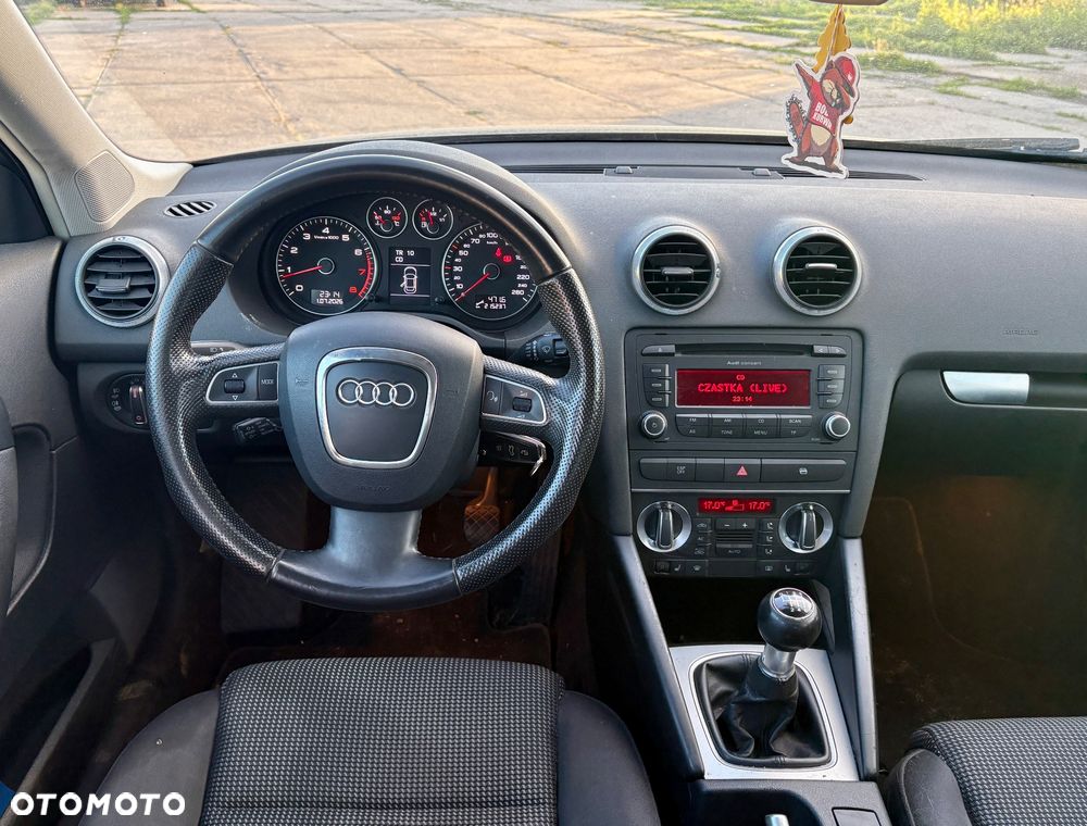 Audi A3 Sportback 1.8 TFSI Ambition - 13