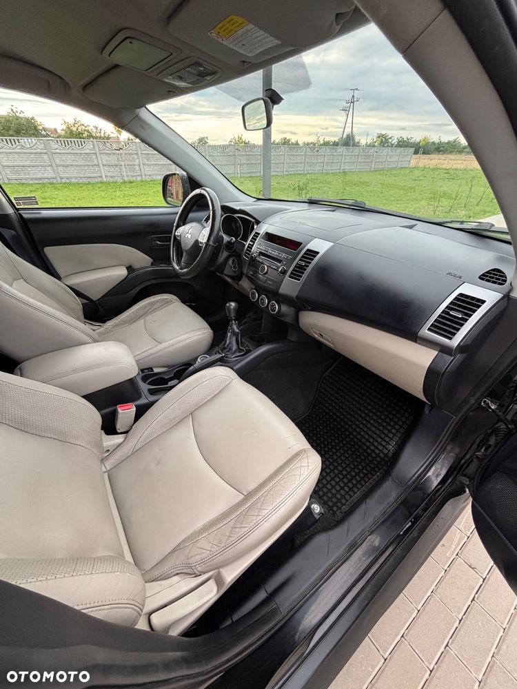 Mitsubishi Outlander 2.0 DID Intense - 9