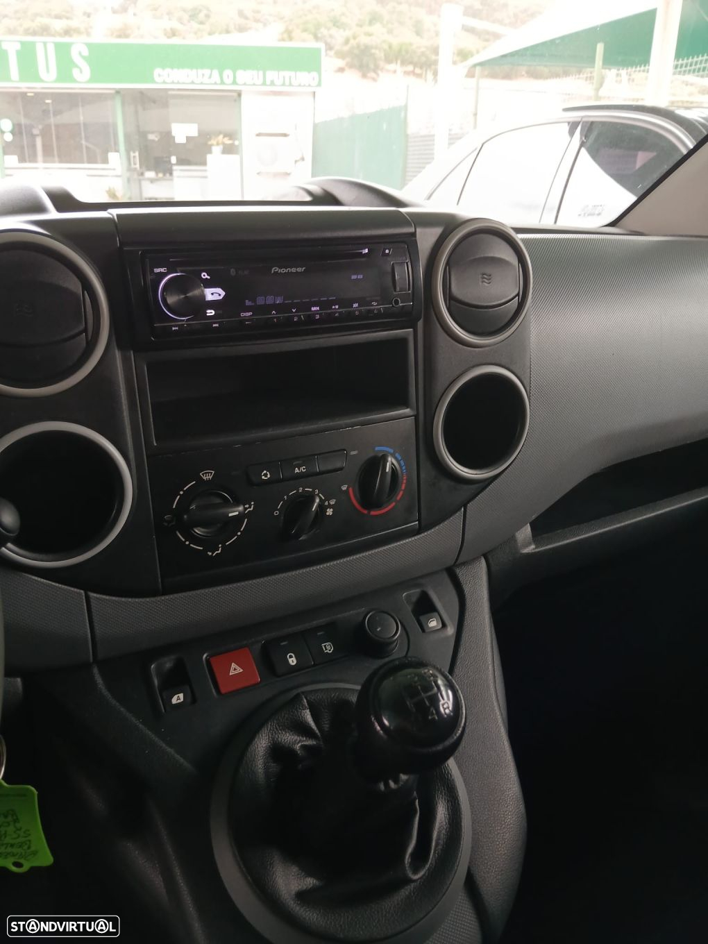 Citroën Berlingo 1.6 HDi 600 3L - 12