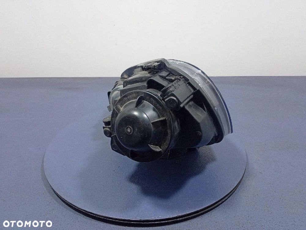 VW GOLF V 03-09 REFLEKTOR PRAWY LAMPA PRZÓD 16020-A317B - 3