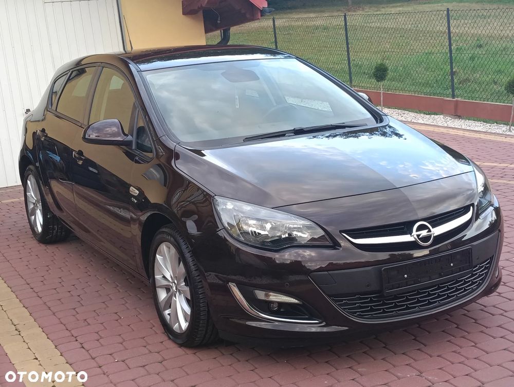Opel Astra 1.4 Turbo - 4
