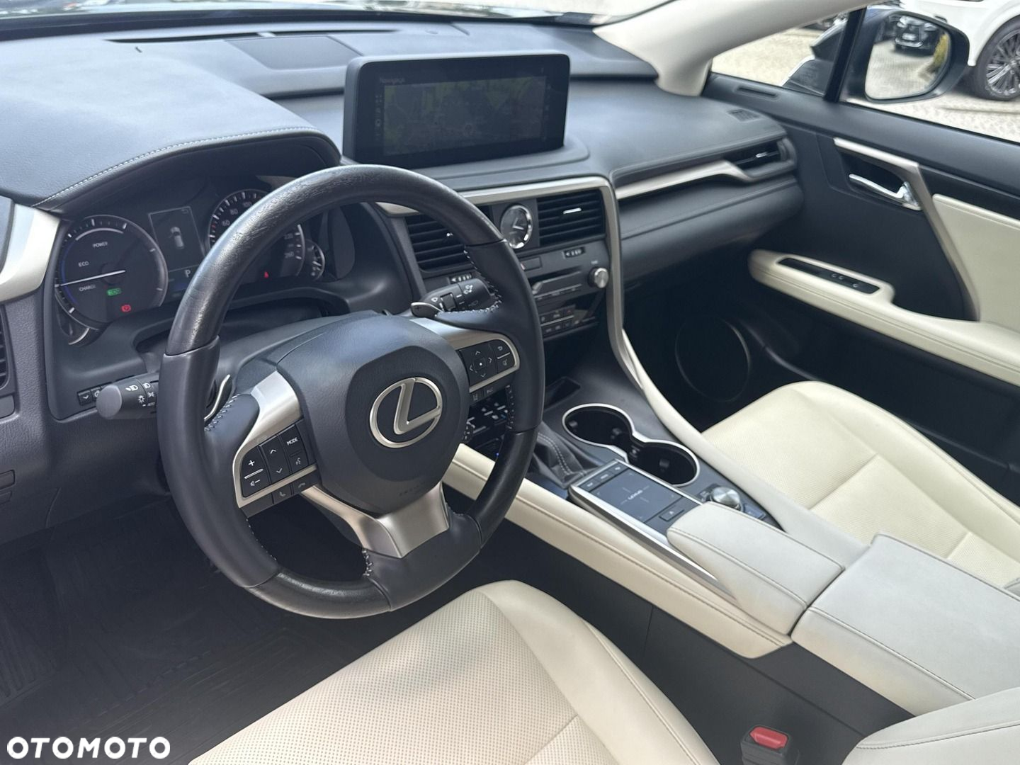 Lexus RX - 13