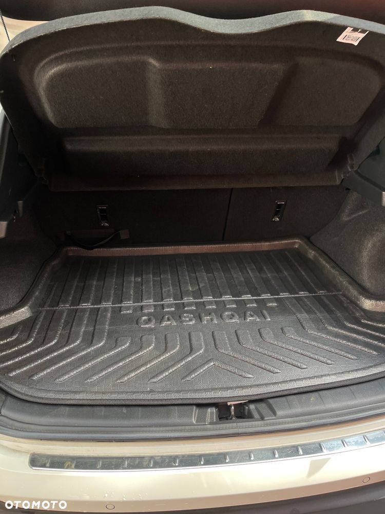 Nissan Qashqai 1.2 DIG-T Tekna EU6 - 13