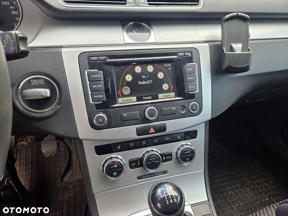 Volkswagen Passat 2.0 TDI Trendline - 9