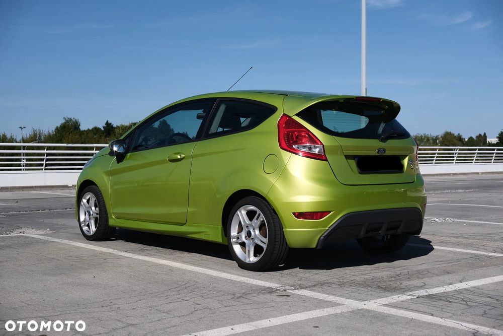 Ford Fiesta 1.6 Sport - 6