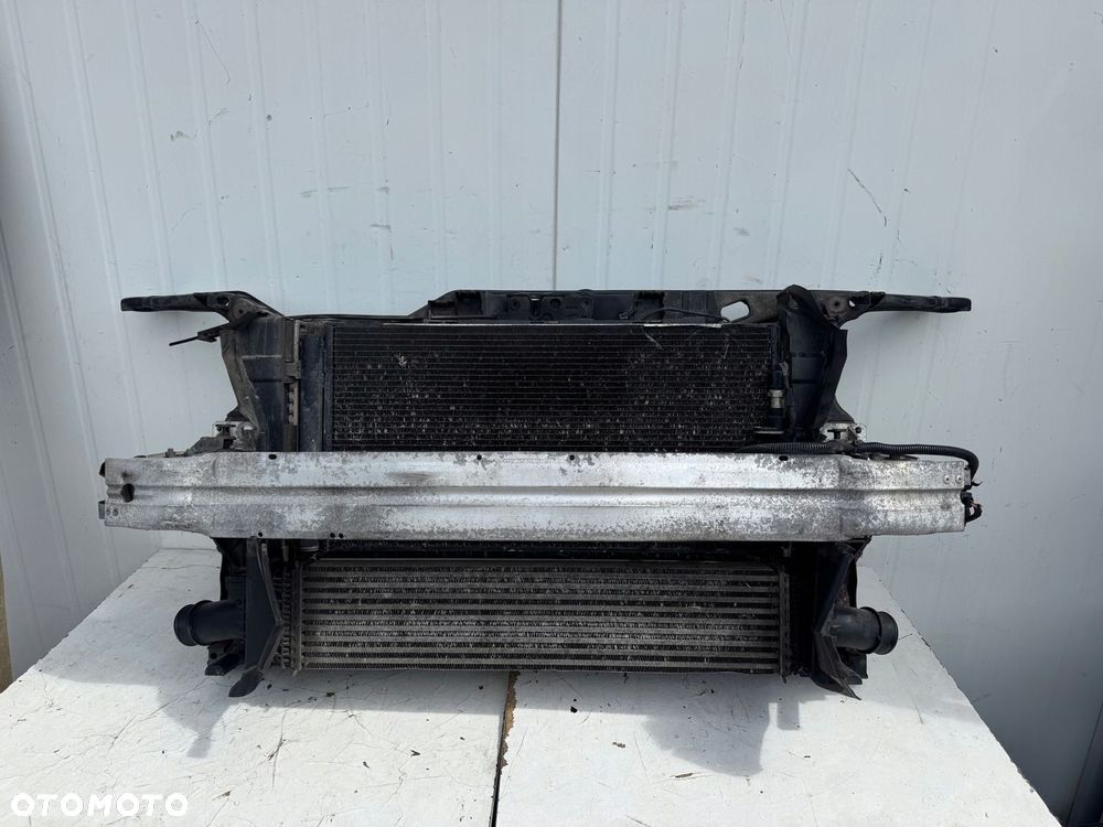 PAS PRZEDNI CHŁODNICE WENTYLATOR MANUAL AUDI A5 8T 07-11r 2.0 TDI - WAWA