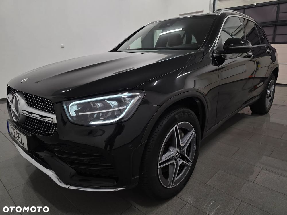 Mercedes-Benz GLC 300 de 4Matic 9G-TRONIC AMG Line Plus - 2