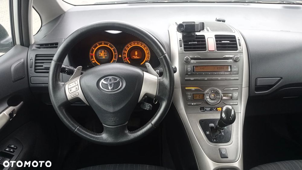 Toyota Auris 1.6 VVT-i Premium MM - 39