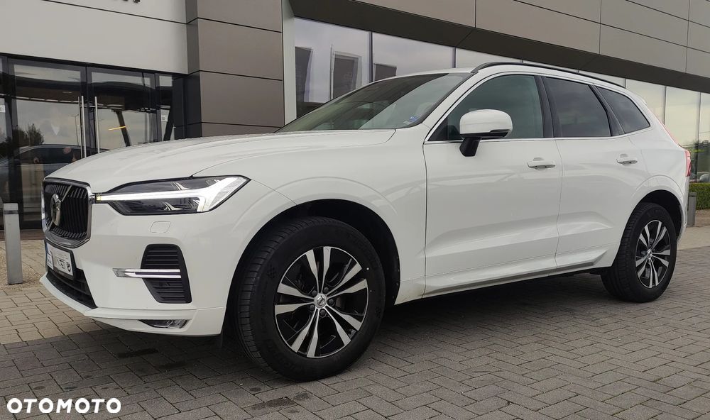 Volvo XC 60 T4 Momentum - 9