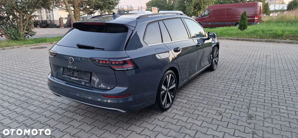 Volkswagen Golf 1.5 eTSI OPF DSG Style - 4