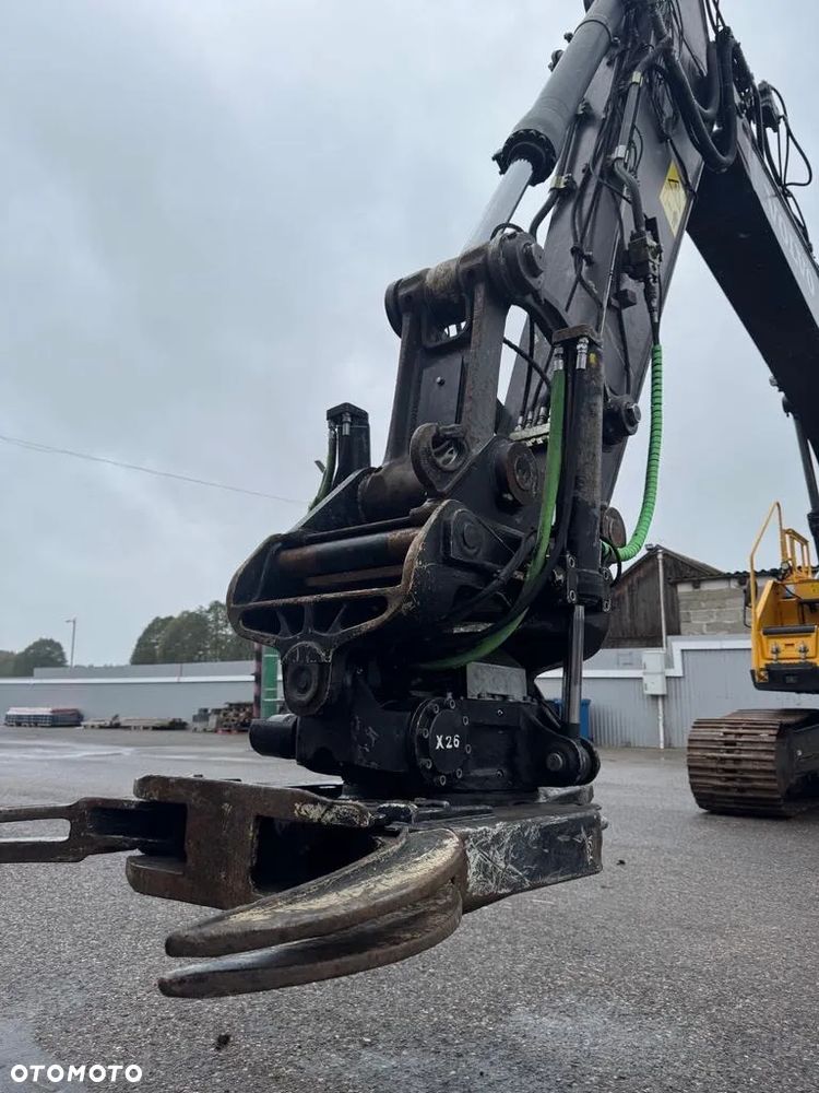 Volvo ec 220 el - 14