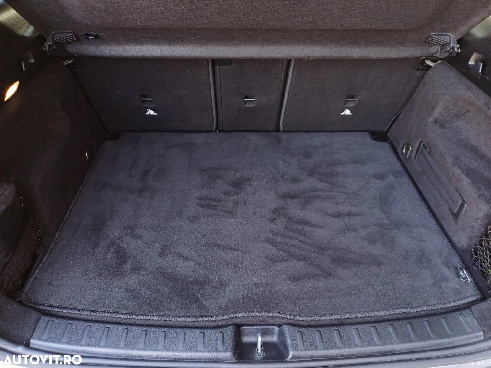 Mercedes-Benz GLA 180 d Aut. - 23