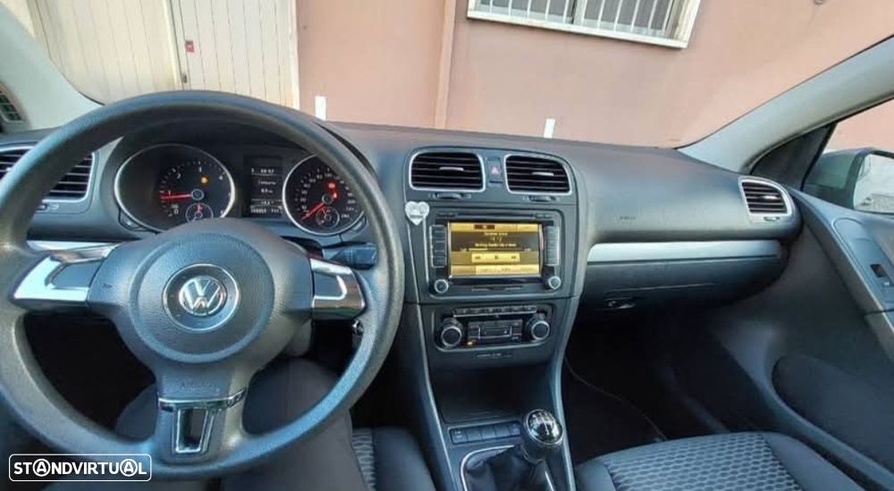 VW Golf 1.6 TDi DPF Comfortline - 8
