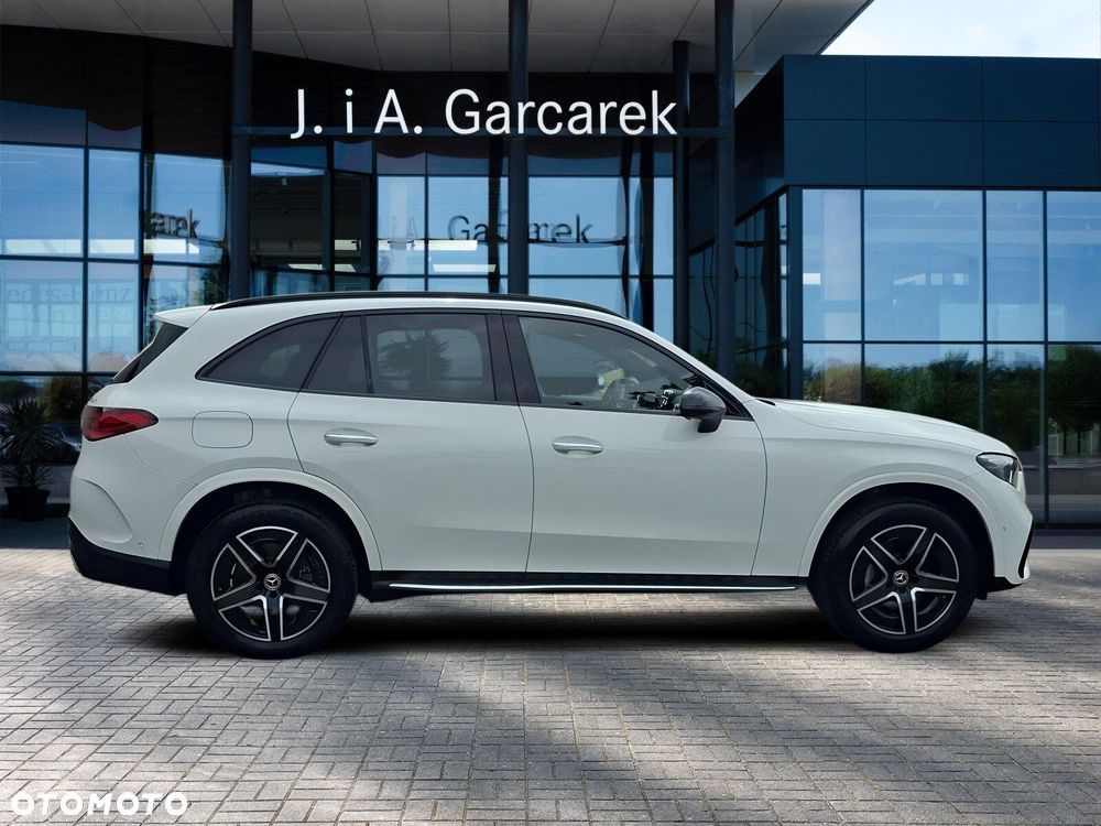 Mercedes-Benz GLC - 7