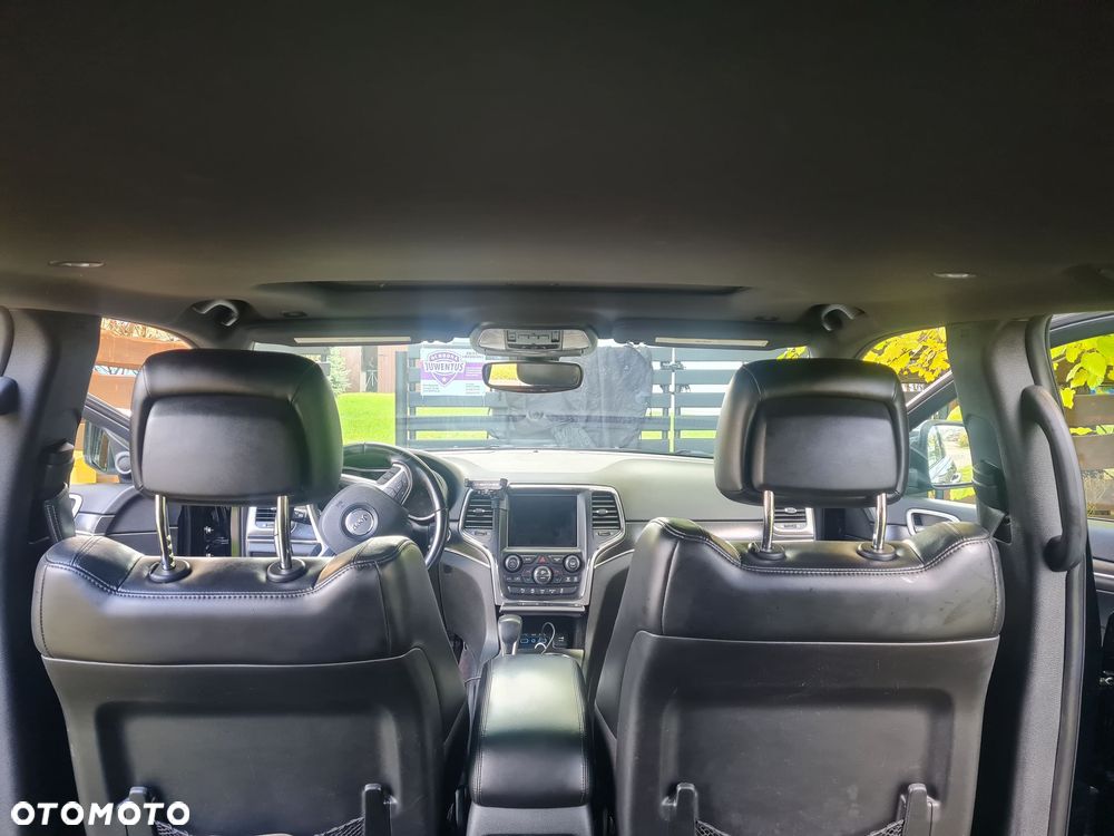 Jeep Grand Cherokee - 11