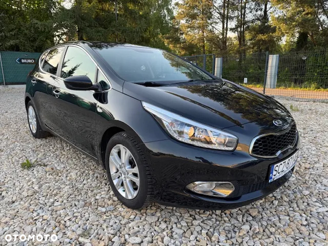 Kia Ceed - 8