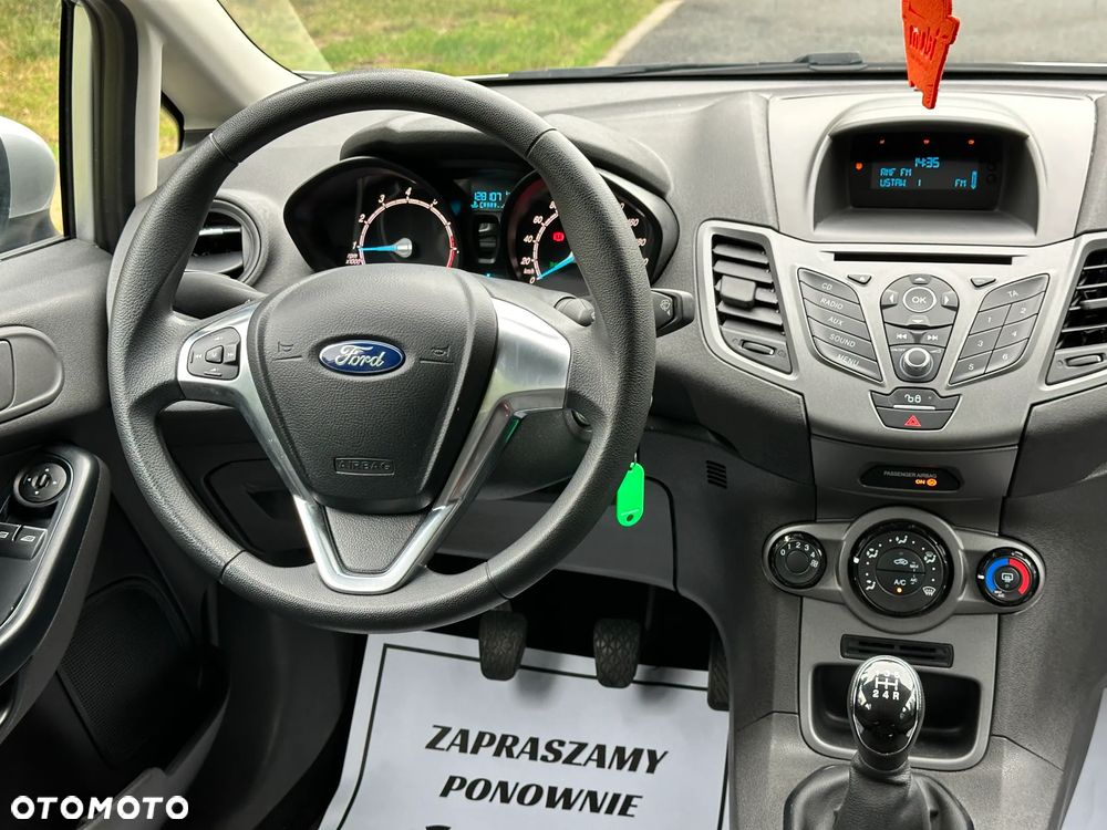 Ford Fiesta 1.25 Ambiente - 26