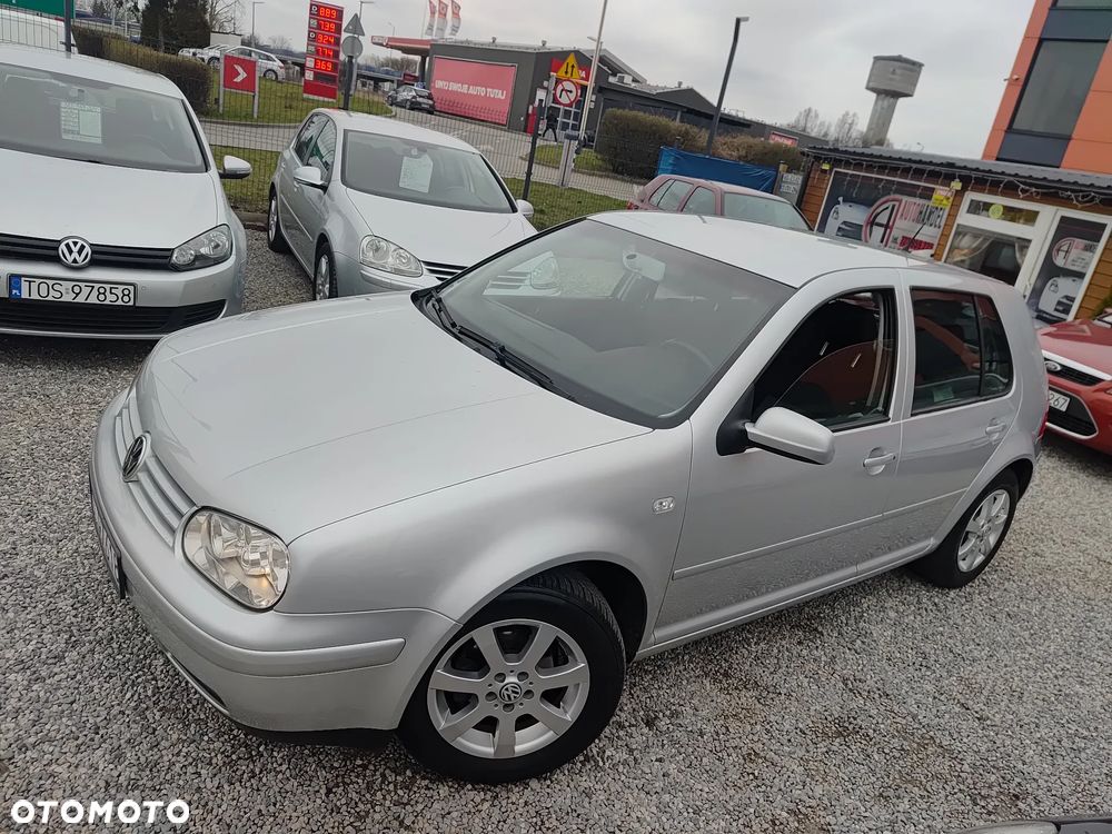 Volkswagen Golf - 2