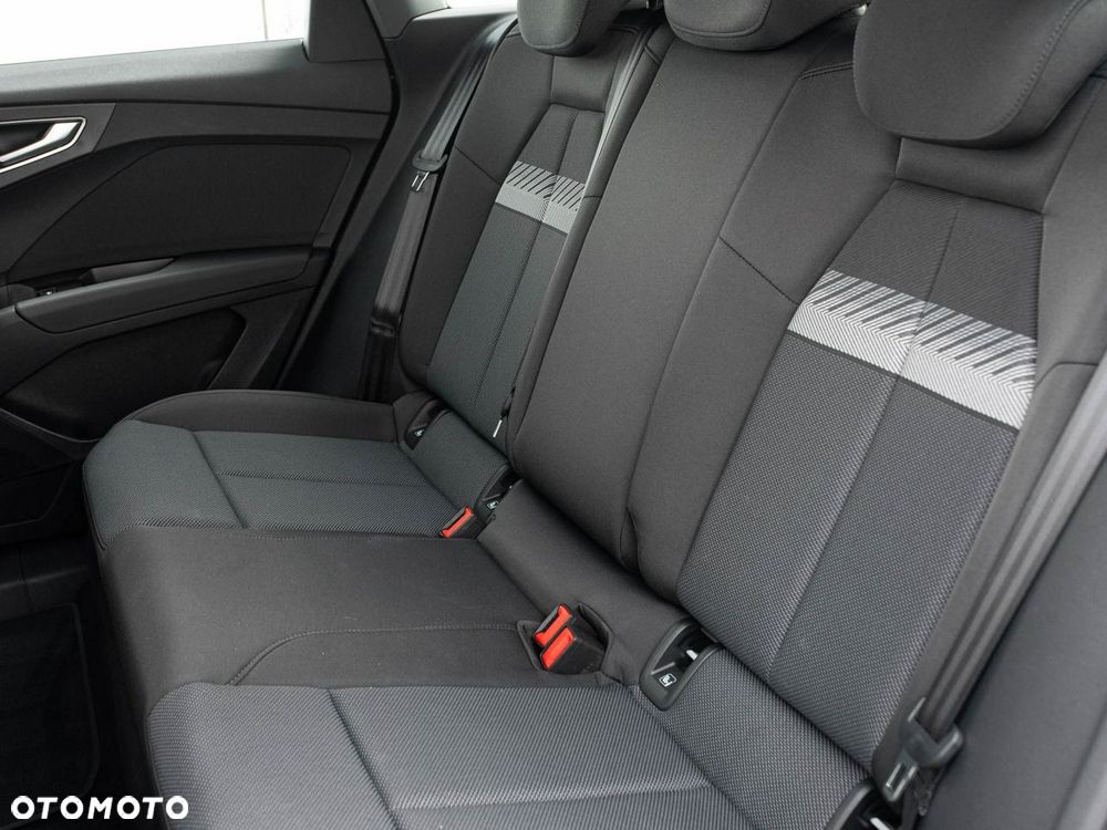Audi Q4 e-tron 35 52kWh Advanced - 27