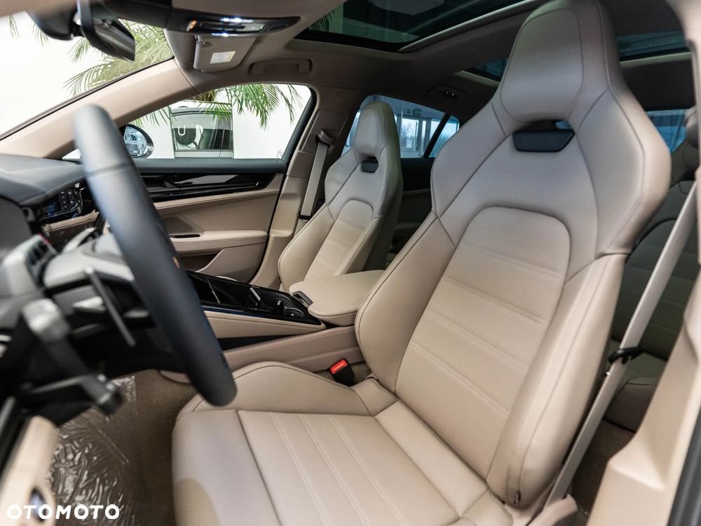 Porsche Panamera 4S E-Hybrid - 12