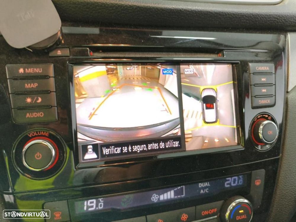 Nissan Qashqai 1.5 dCi N-Connecta J18 - 4