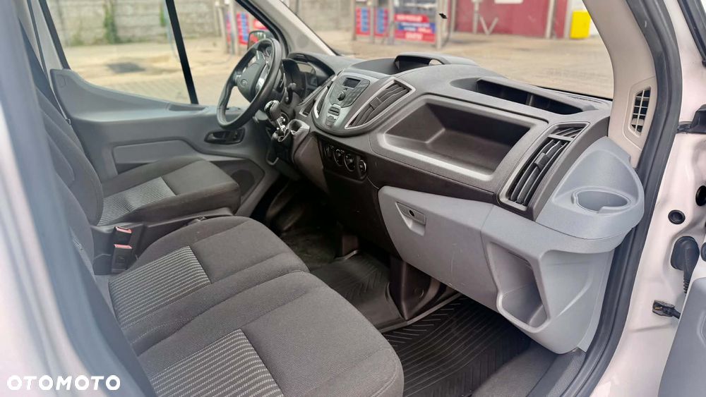 Ford Transit - 7