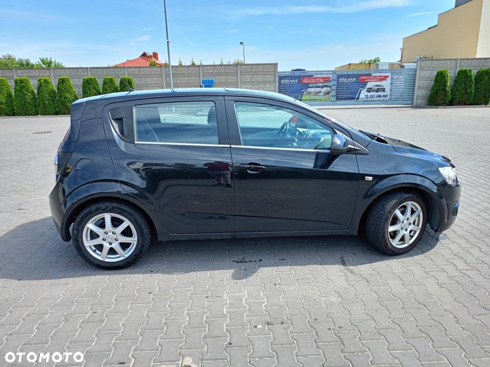 Chevrolet Aveo - 2