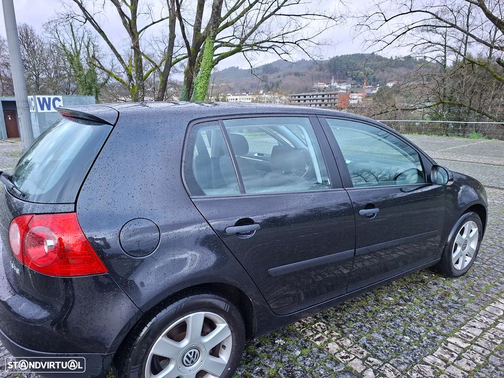 VW Golf 1.6 FSi Confortline - 5