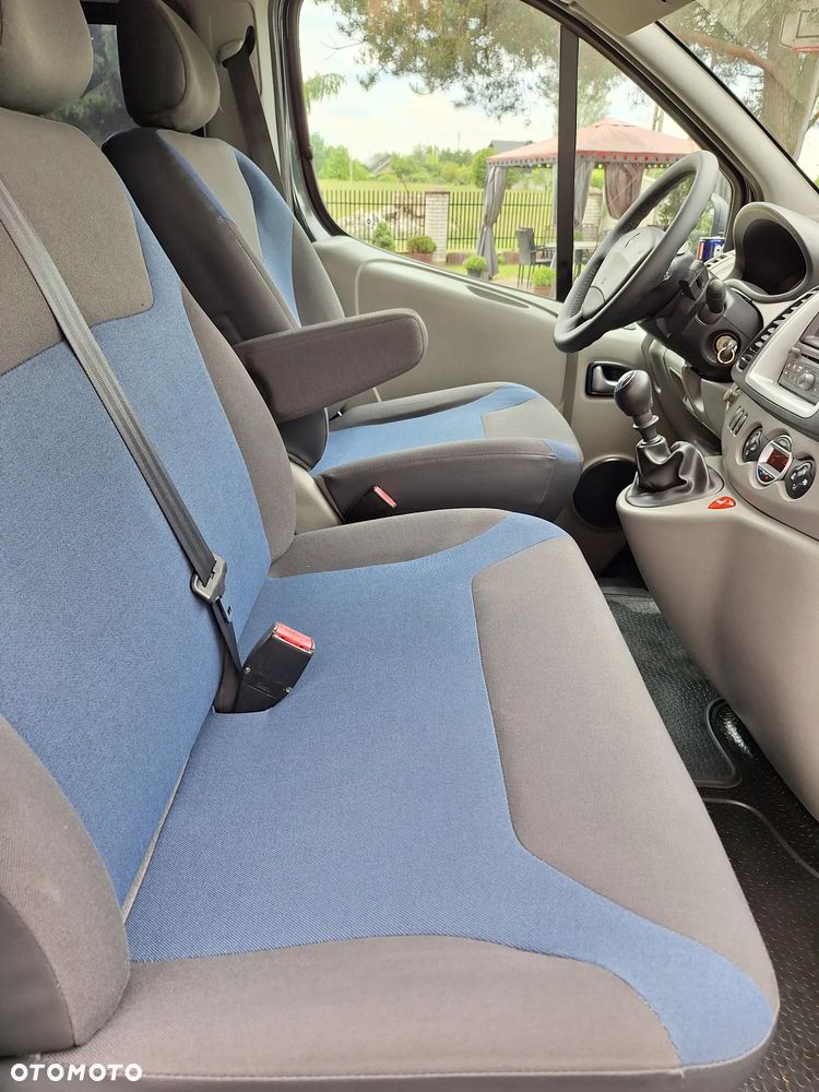 Renault Trafic FAP Grand Passenger Black Edition - 33