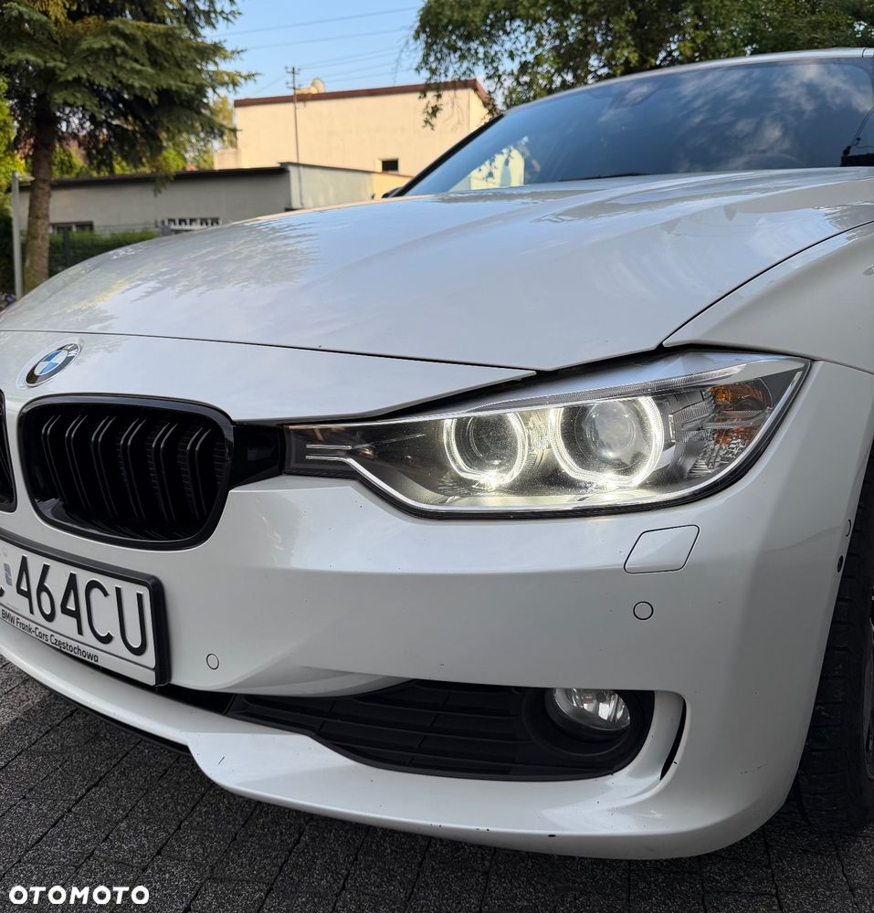 BMW Seria 3 318d Luxury Line - 4
