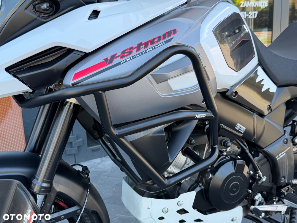 Suzuki V-STROM - 35