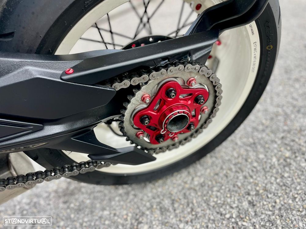 MV Agusta Dragster 800 RR - 10