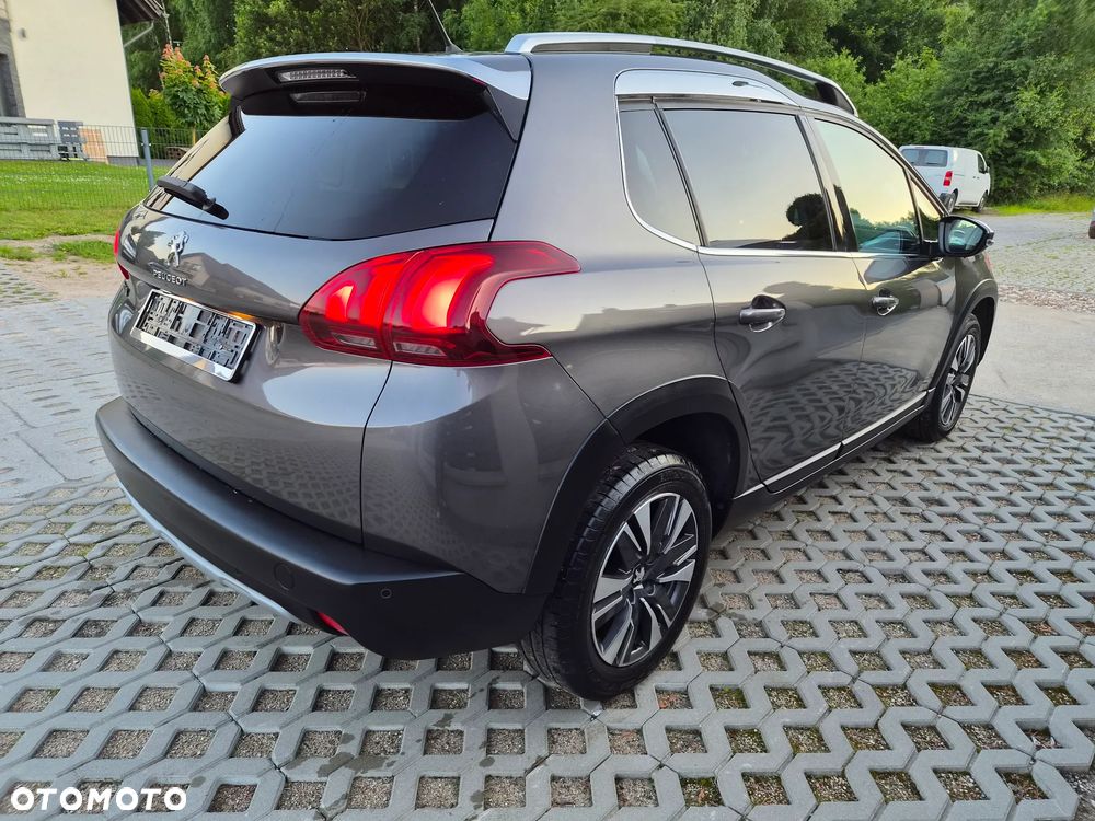 Peugeot 2008 BlueHDi 100 STOP & START Allure - 16