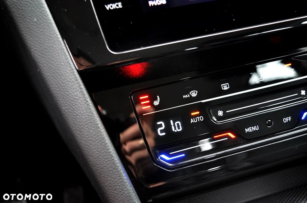 Volkswagen Passat 2.0 TDI EVO Elegance DSG - 30