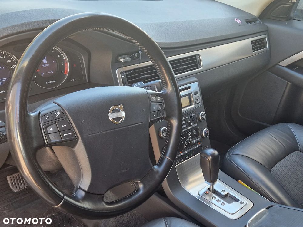 Volvo V70 2.5T Summum - 6