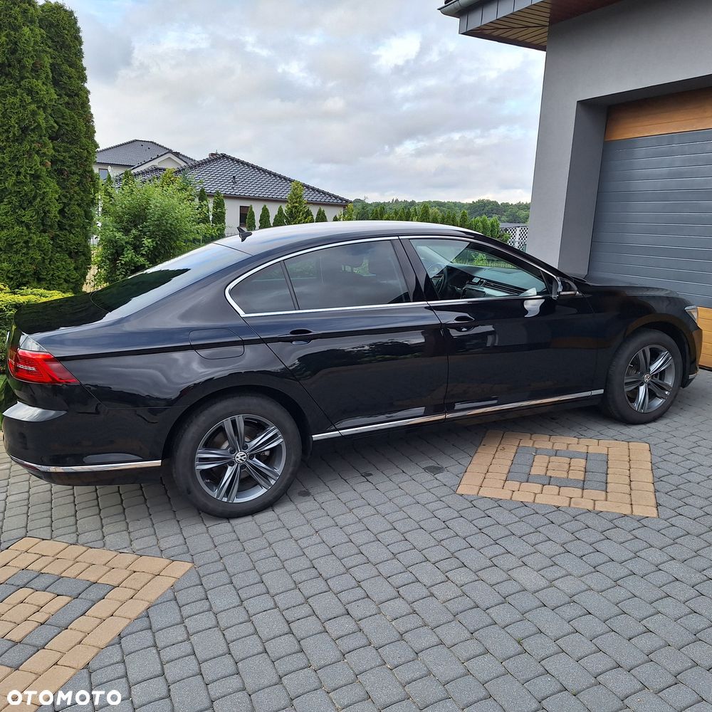 Volkswagen Passat - 10