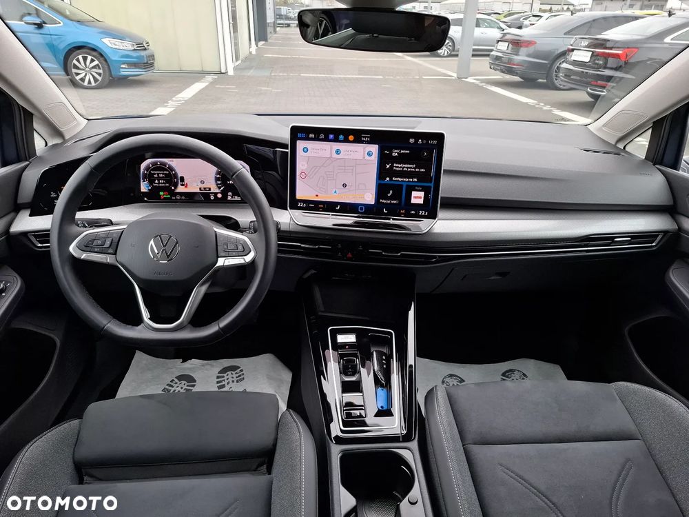 Volkswagen Golf - 9