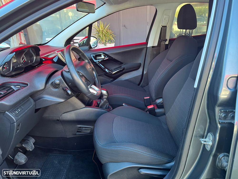 Peugeot 208 1.6 BlueHDi Style - 10