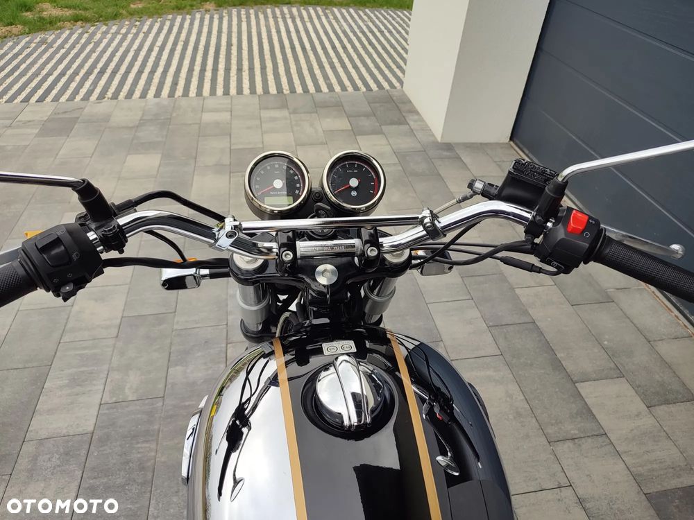 Royal Enfield Interceptor - 14