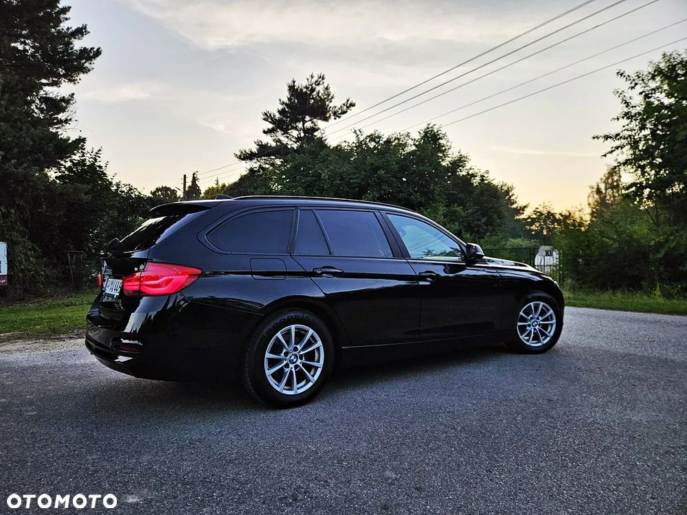 BMW Seria 3 318d Edition Luxury Line Purity - 12